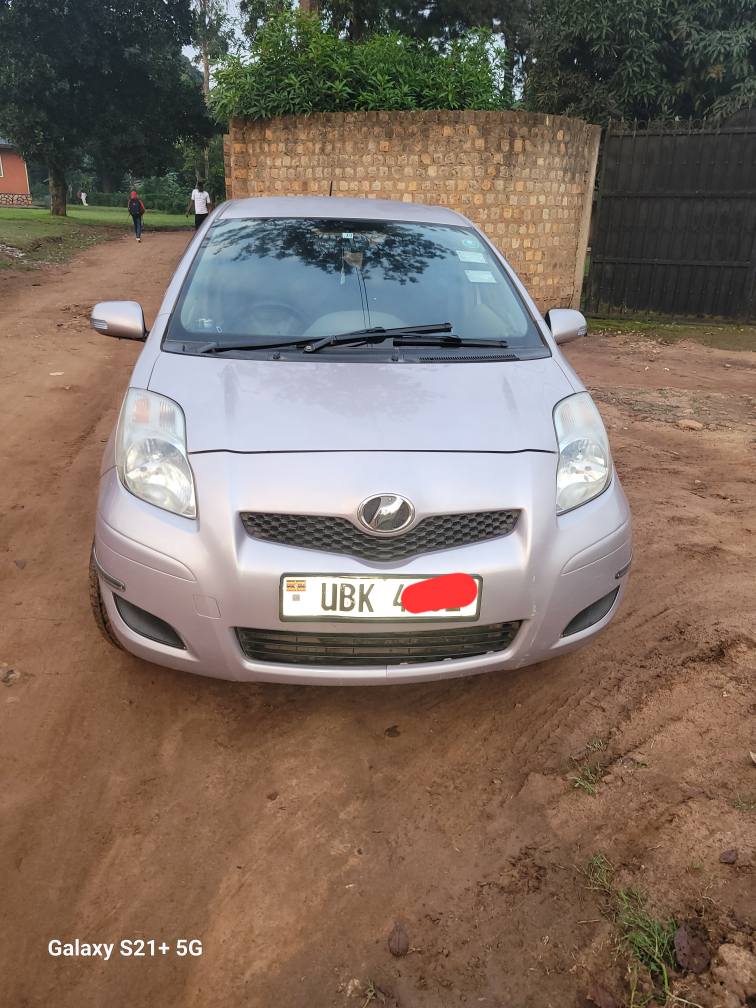 A picture of Toyota vitz