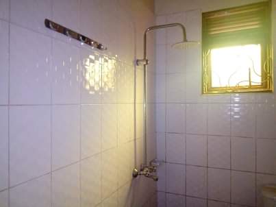 A picture of 3rooms 2bthrms houses up for rent at UGX500k in Mpererwe