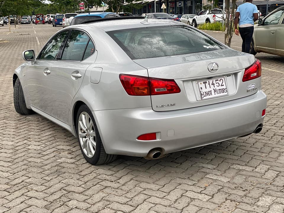 lexus