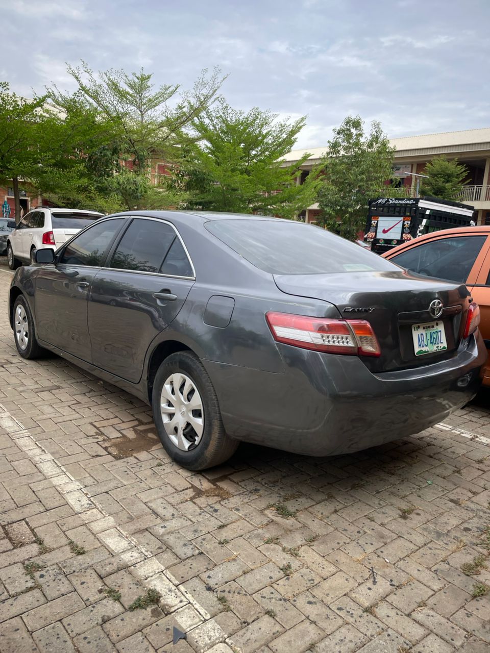 A picture of Toyota camry