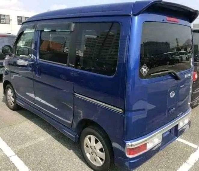 A picture of Vehicle Type Suzuki mini bus TRANSMISSION manual Location Lagos State