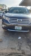 A picture of Toyota Highlander tokunbo standard 012 model two months use