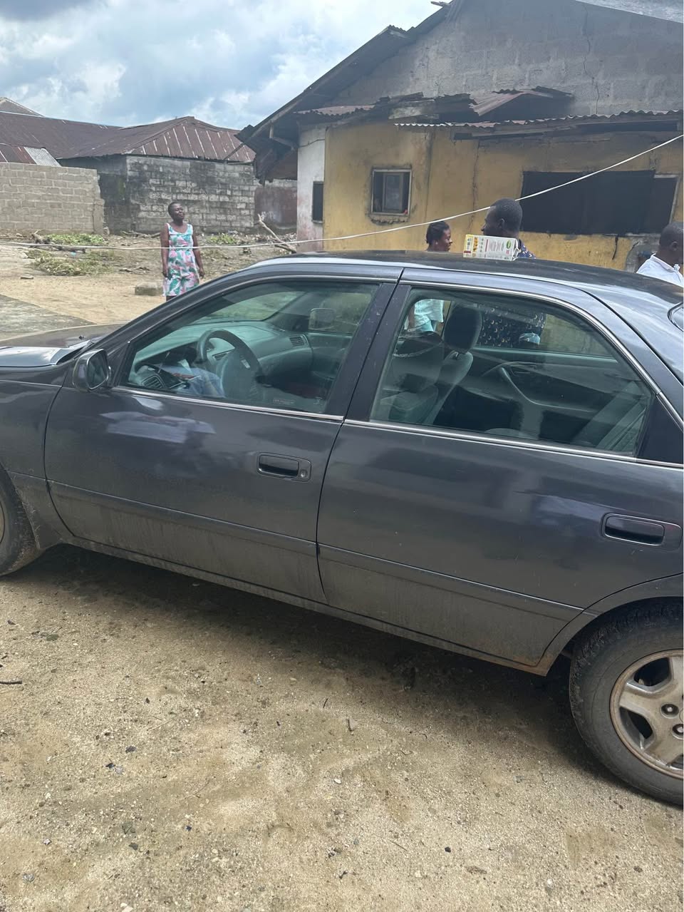 A picture of Toyota Camry drop light 