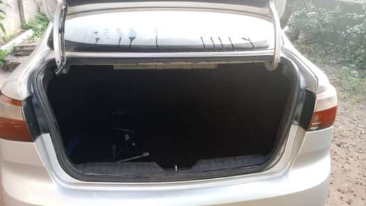 A picture of Monday Awoof Blessings 2008 Kia Manual Gear Hyundai Engine inside