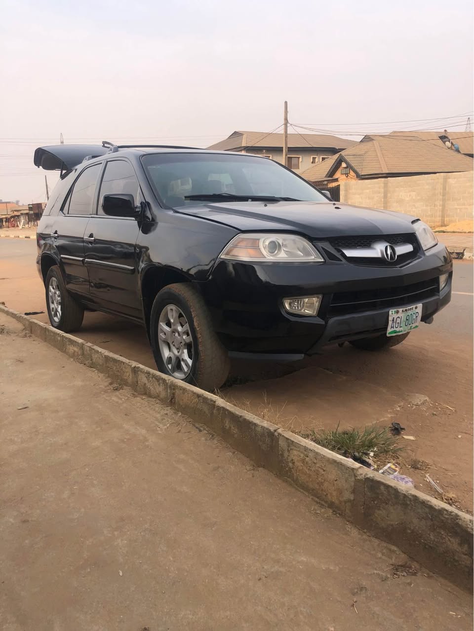 A picture of 2005 ACURA MDX FIRST USER