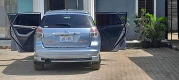 A picture of 2005 TOYOTA MATRIX