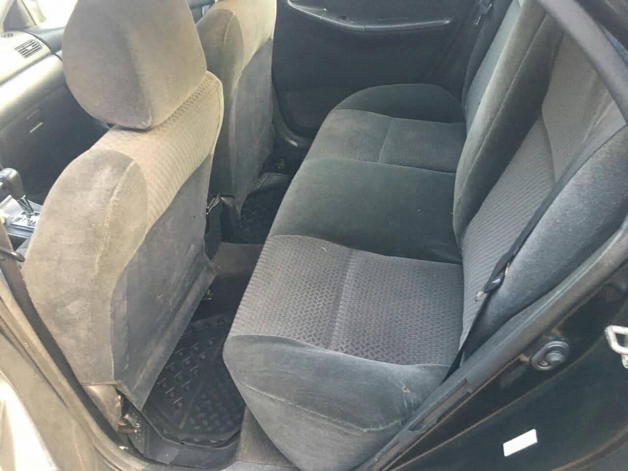 A picture of toyota corolla 2006
