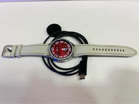 A picture of Samsung galaxy watch6 43mm gps at only 700 000 Call
