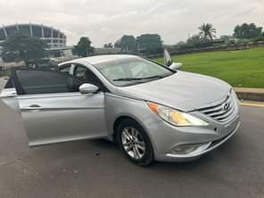 A picture of Hyundai Sonata 2014 model Few years used with low mileage