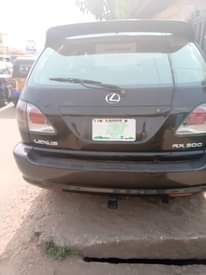 A picture of Super clean pure firstbody pan 2002 Lexus RX 300 everything