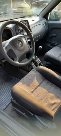 A picture of NISSAN FRONTIER Manuel