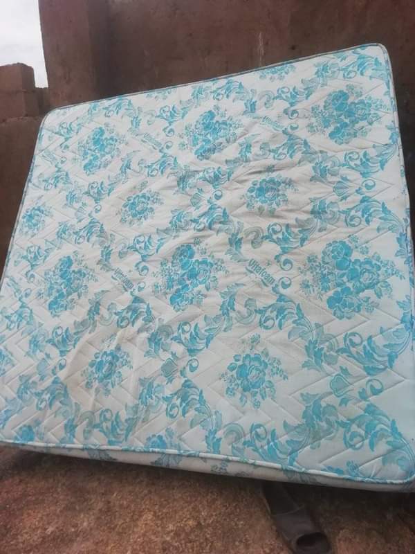 A picture of Relocation sales mattress 150k BEDFRAME 160K USED FOR 18MONTHS 08166711750