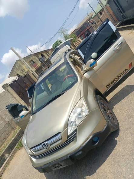A picture of Honda CR v 2008 good deal