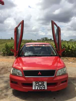 mitsubishi lancer