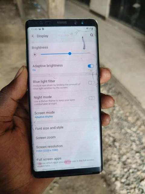 A picture of Samsung note8
