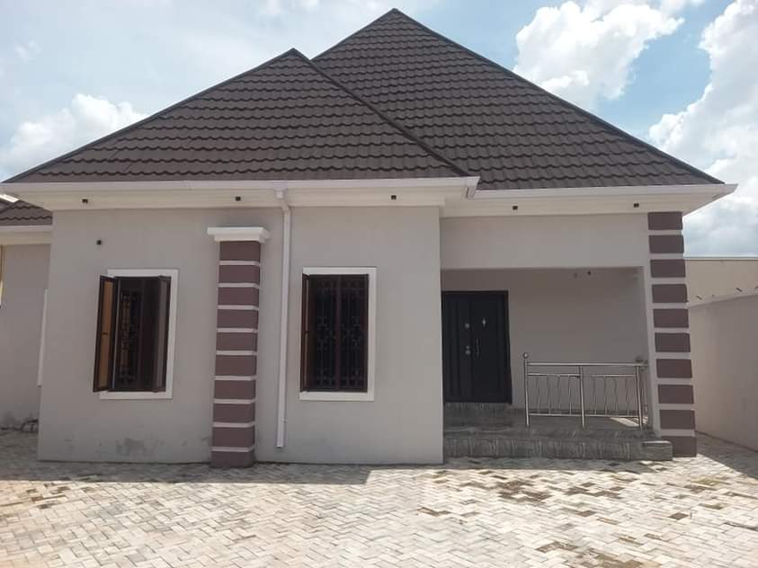 A picture of NEW HOUSE FOR SALE. 4 BEDROOMS 2 SITTING ROOMS BQ