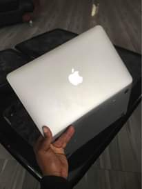 A picture of MacBook air 2011