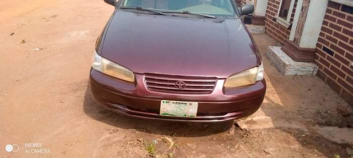A picture of Toyota Camry 2 2