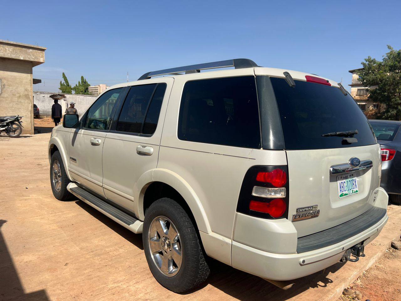 A picture of Ford Explorer