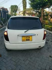 A picture of TOYOTA DUET