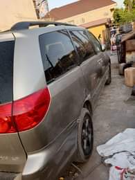 A picture of Toyota sienna 07 First user first body Everything is working