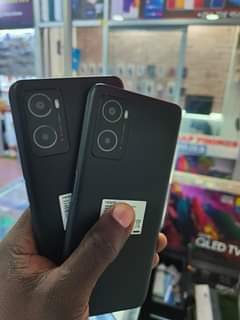 A picture of OPPO A76 2022