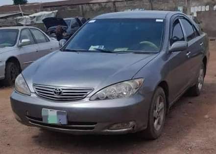 A picture of Reg 04 Toyota Camry big Engine gear ac working perfectly