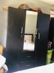 A picture of Freezer kubwaa