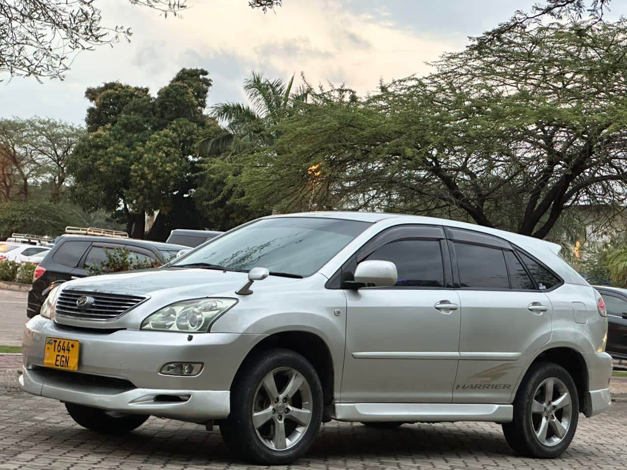 A picture of TOYOTA HARRIER EGN PRICE BEI TSH 29Mil 0675317529 Engine Size
