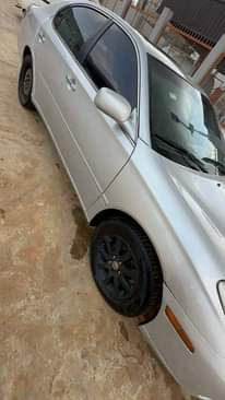 A picture of 2003 Lexus 300 2 0