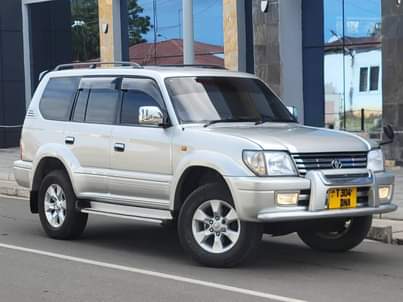 A picture of TOYOTA PRADO BEI MILLION 19 5