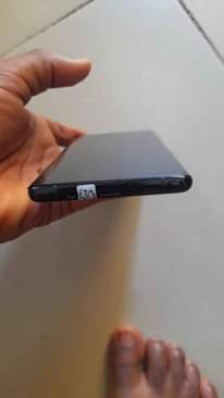 A picture of Samsung note 8