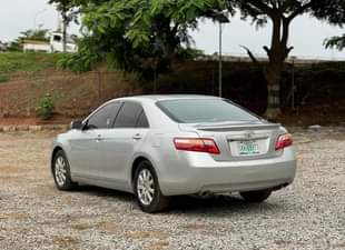 A picture of TOYOTA CAMRY