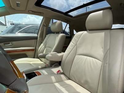 A picture of Lexus RX 330 Belgium