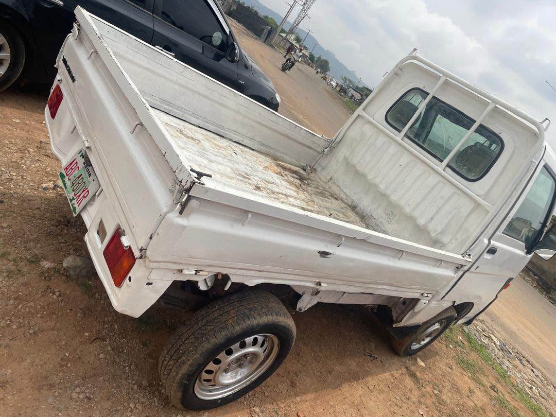 A picture of High jet mini truck