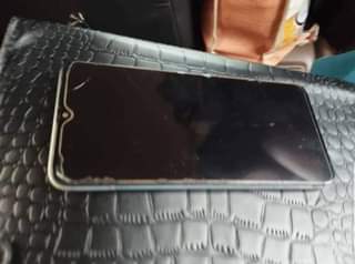 A picture of A very neat SAMSUNG GALAXY A50