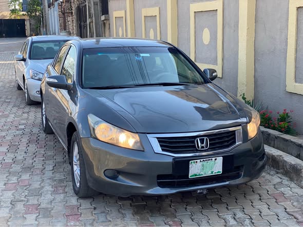 A picture of HONDA ACCORD 2009 USED