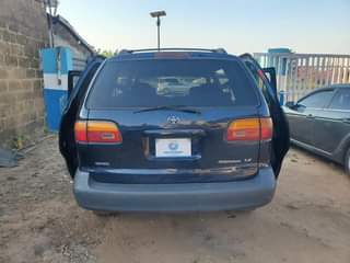 A picture of CLEAN 7Seater Toyota Sienna