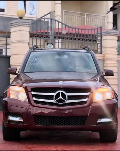 A picture of Glk 350 4matic 2011 Toks 18 5M