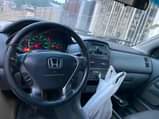 A picture of Honda pilot