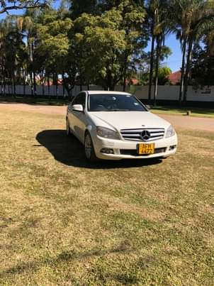 mercedes benz big badge