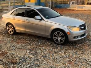 A picture of Distress sales Mercedes Benz C300 NON 4MATIC First body Belgium