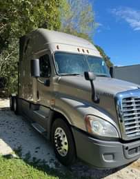 A picture of 2016 Daimler AG Freightliner Cascadia