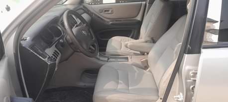 A picture of Neatly used 2003 Toyota highlander 4 cylinders 08065728065