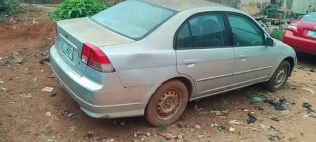 A picture of 2005 Honda Civic Le