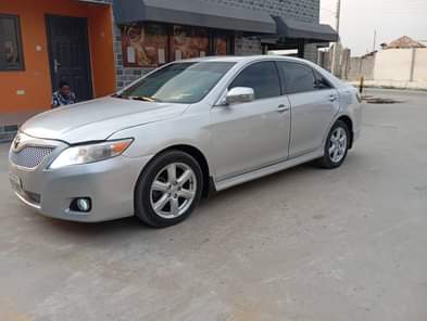 A picture of 2008 MODEL Toyota Camry Engine very silent Gear super sharp