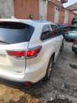 A picture of 2015 Toyota Highlander toks going for 16 5m only Whatsapp