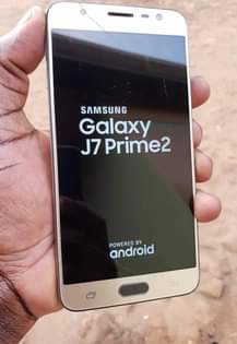 A picture of Samsung galaxy j7pro