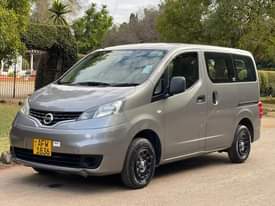 nissan nv200