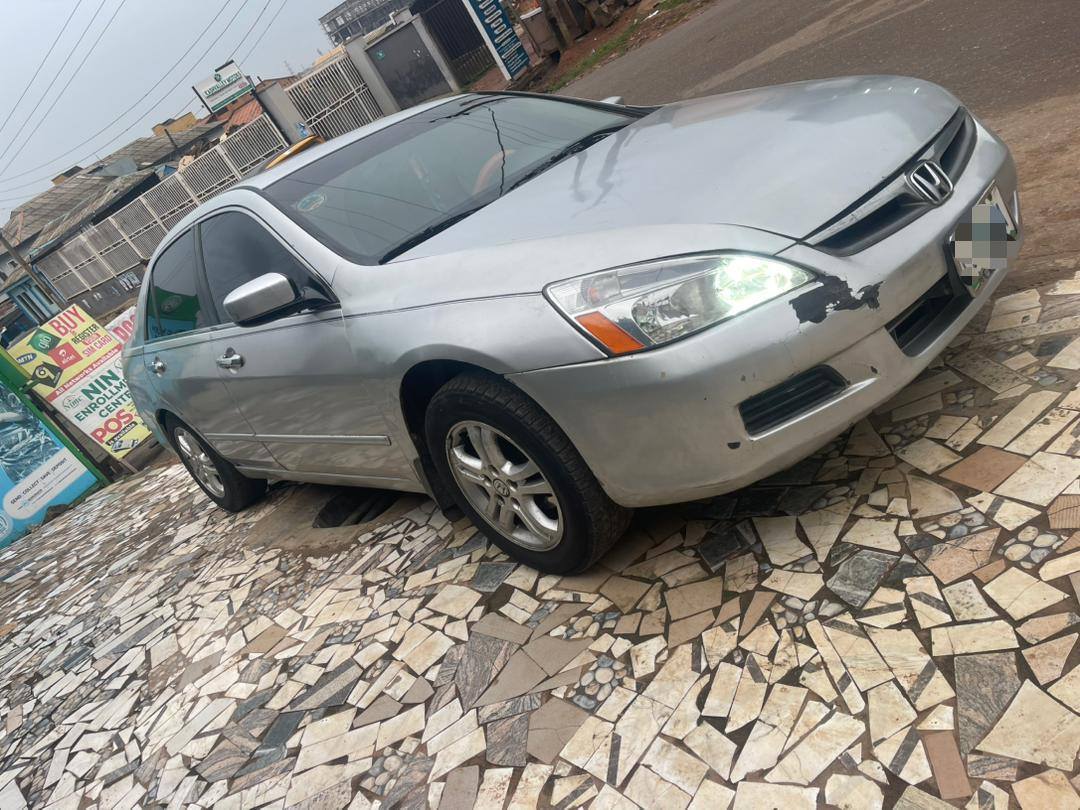 A picture of Honda Accord Dc